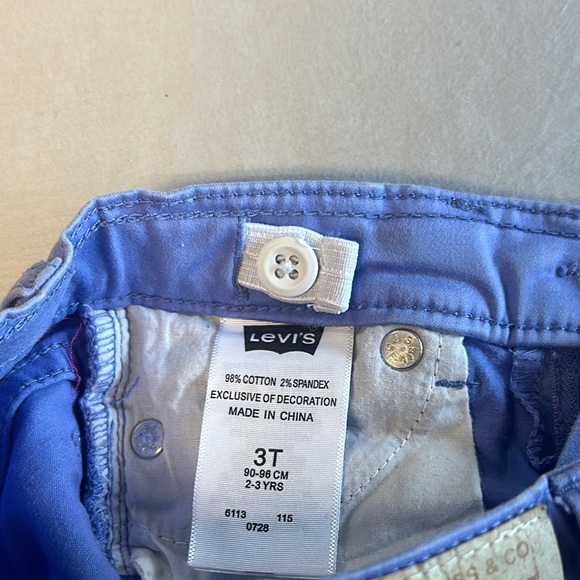 Levi’s - Purple Straight-Leg Sateen Leggings - Picture 5 of 5